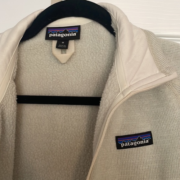 Patagonia cream zip up women’s size medium - Picture 2 of 4